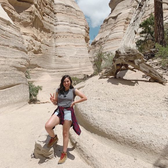 Meet your Posher, Thanya - Picture 1 of 1